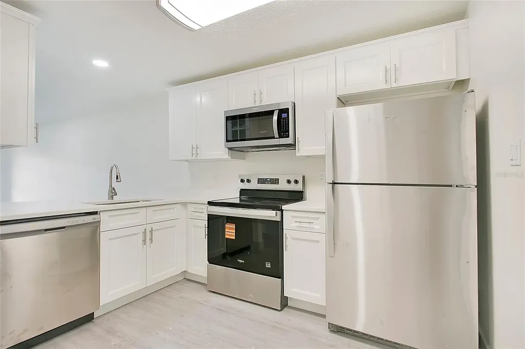 2861 Willow Run Orlando FL 32808