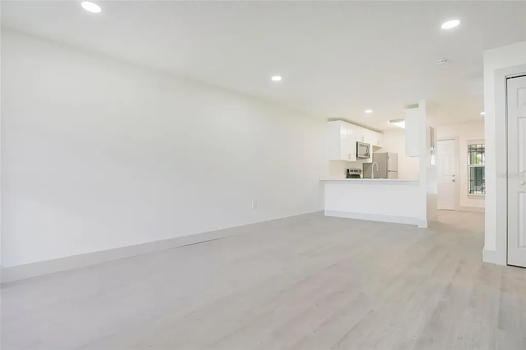 2861 Willow Run Orlando FL 32808