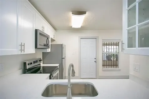 2861 Willow Run Orlando FL 32808