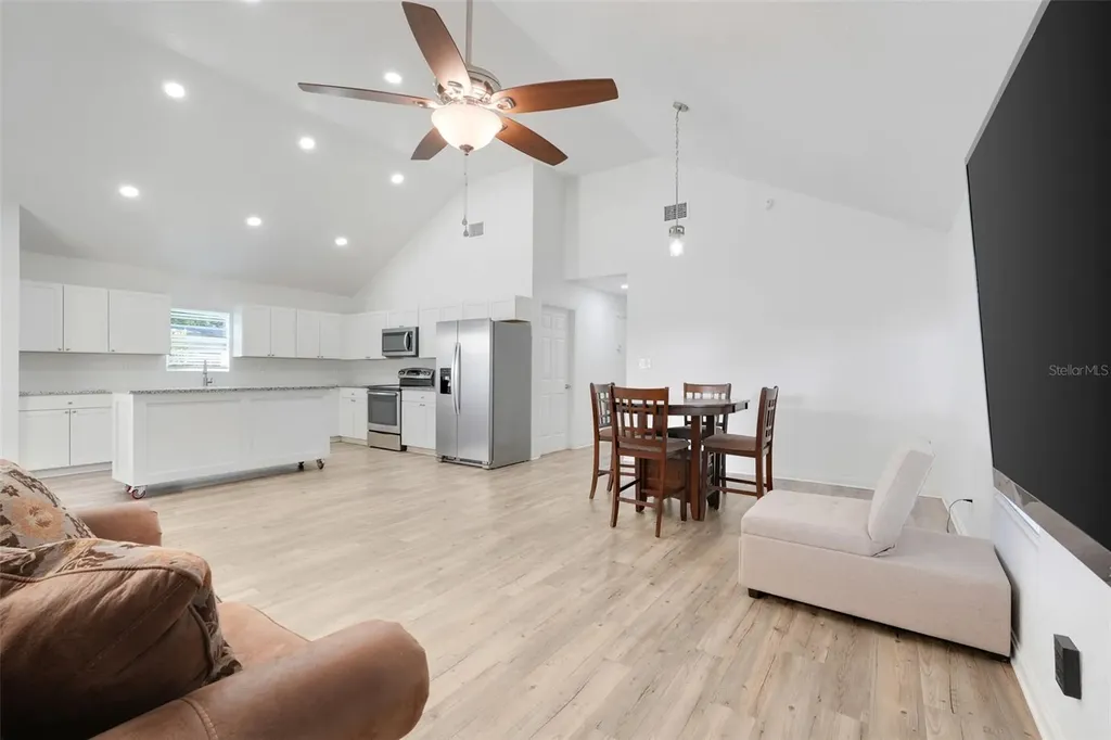 342 NW 9th Avenue Webster FL 33597