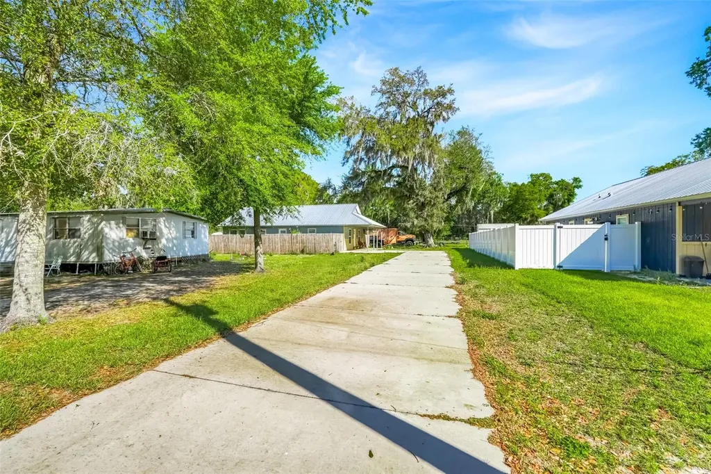 342 NW 9th Avenue Webster FL 33597