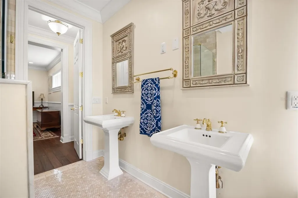 1760 Via Venetia Winter Park FL 32789