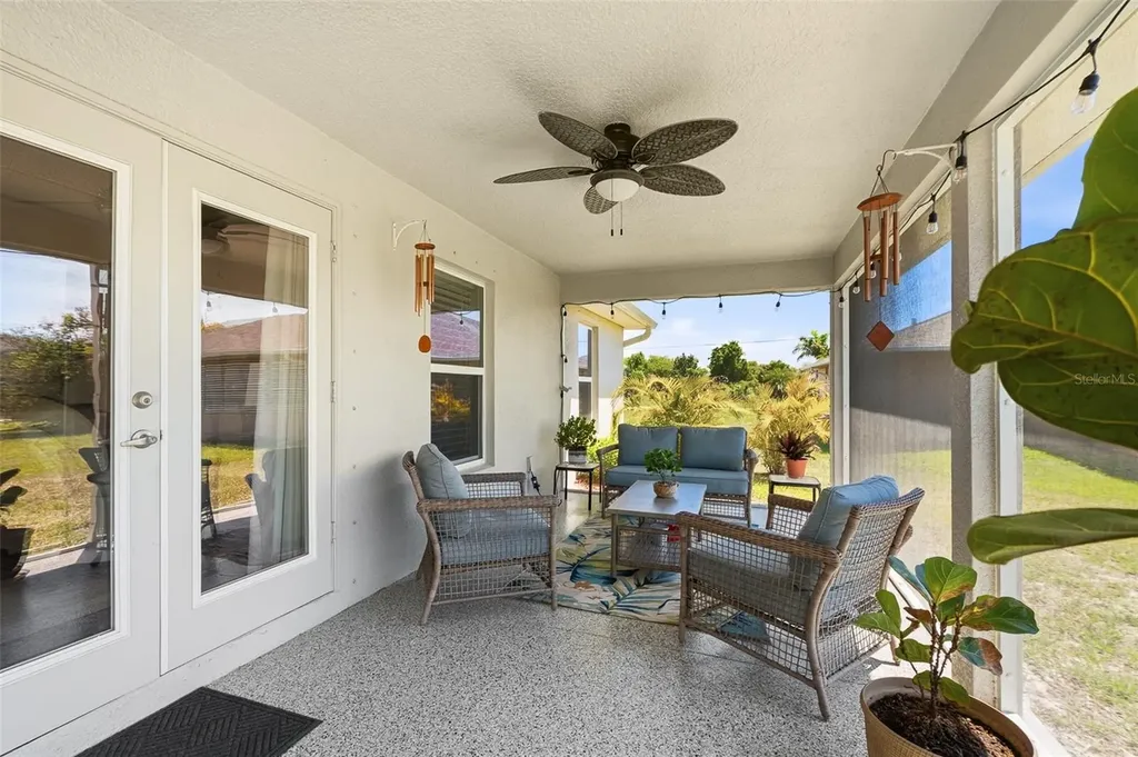 290 Corrientes Circle Punta Gorda FL 33983