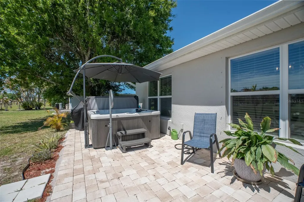 290 Corrientes Circle Punta Gorda FL 33983