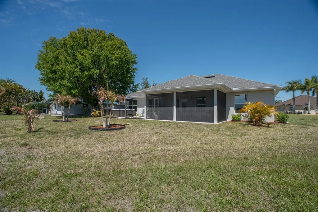 290 Corrientes Circle Punta Gorda FL 33983