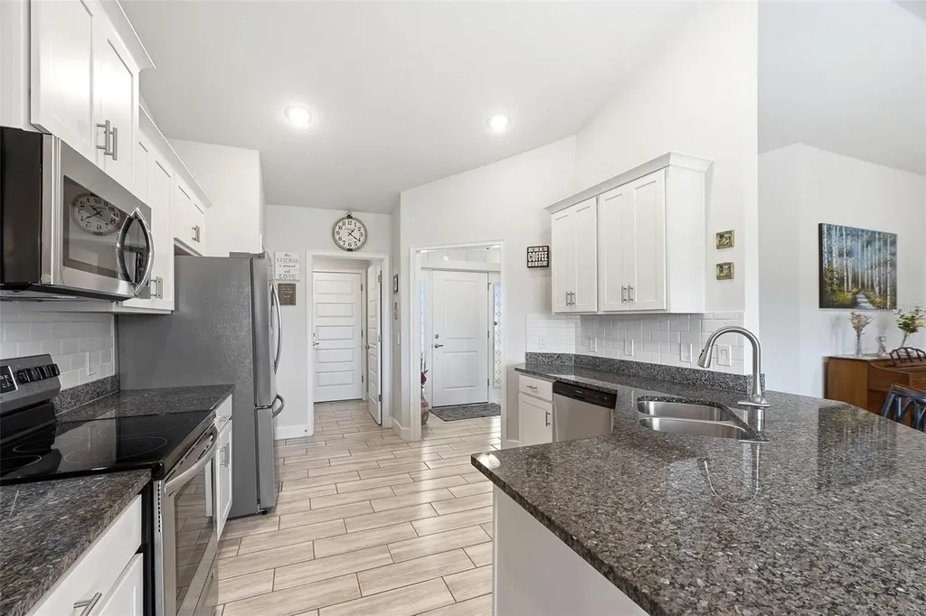 290 Corrientes Circle Punta Gorda FL 33983