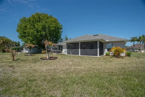 290 Corrientes Circle Punta Gorda FL 33983