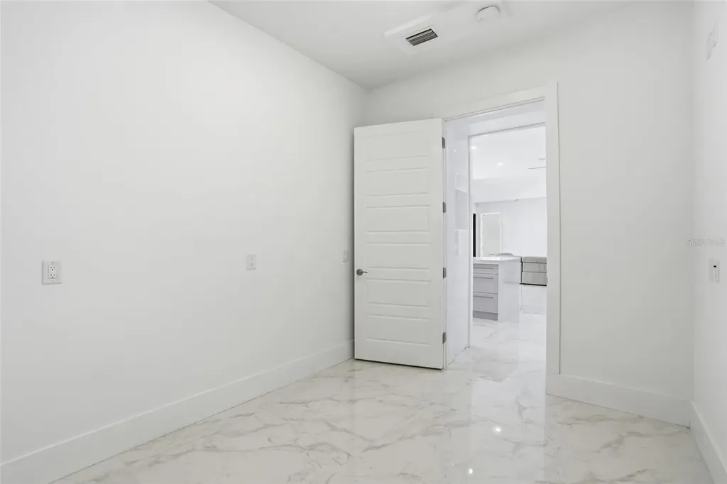 5735 Riverside Drive Cape Coral FL 33904
