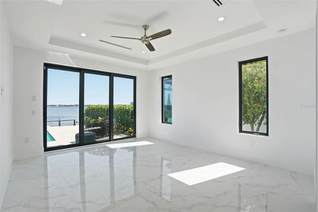 5735 Riverside Drive Cape Coral FL 33904