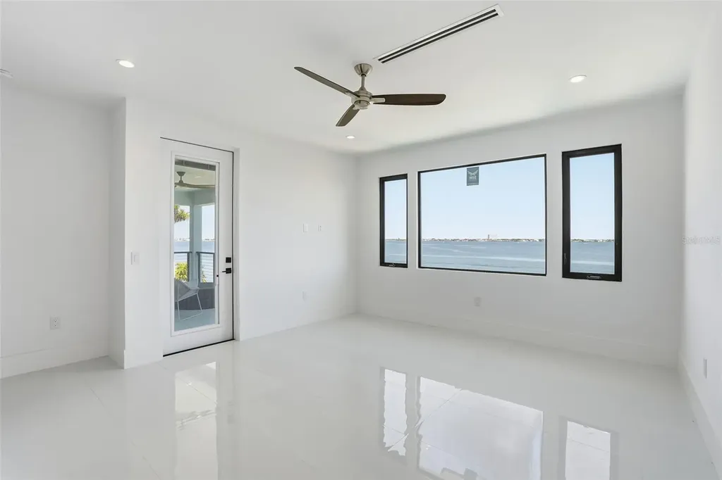 5735 Riverside Drive Cape Coral FL 33904