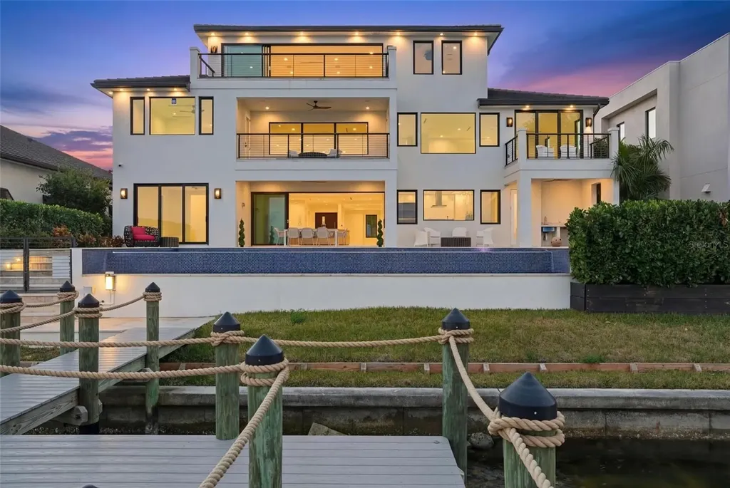 5735 Riverside Drive Cape Coral FL 33904