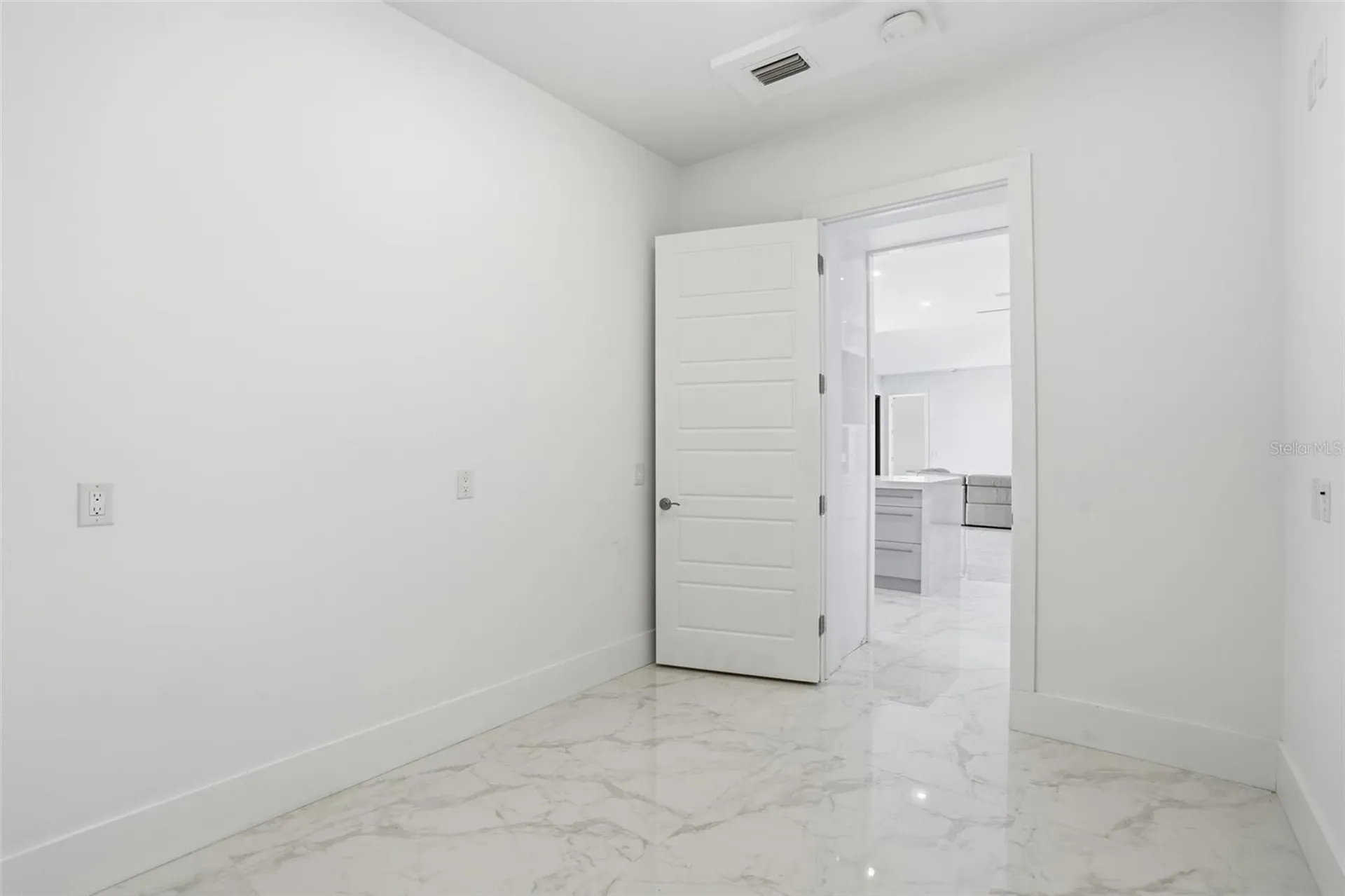 5735 Riverside Drive Cape Coral FL 33904