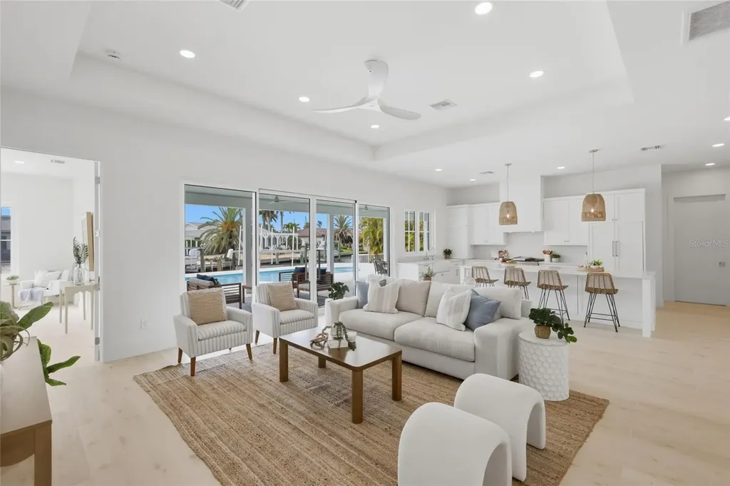 680 Key Royale Drive Holmes Beach FL 34217