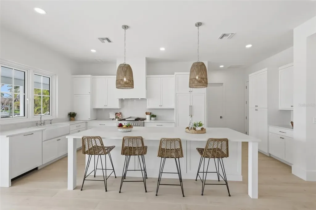 680 Key Royale Drive Holmes Beach FL 34217