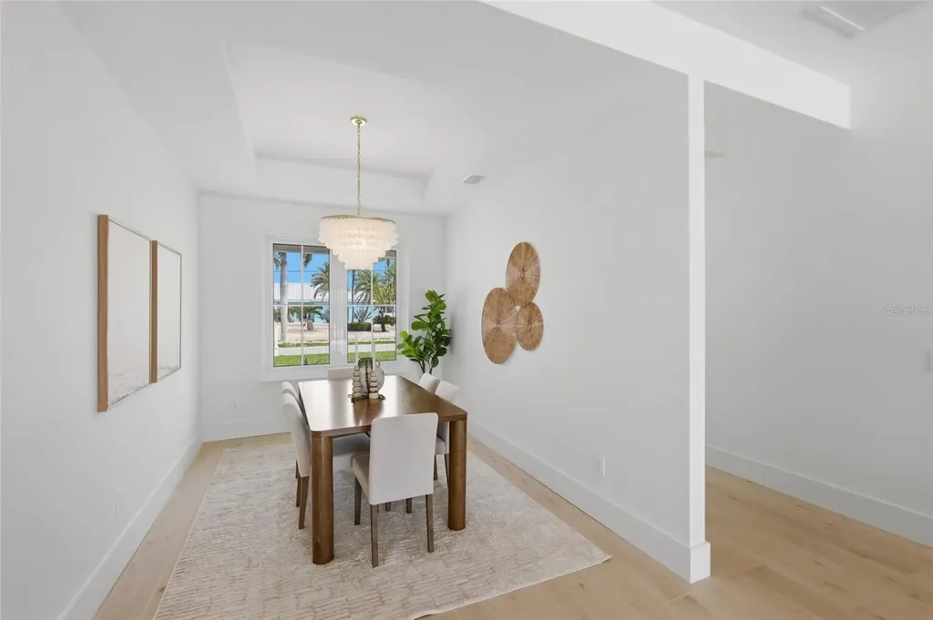 680 Key Royale Drive Holmes Beach FL 34217