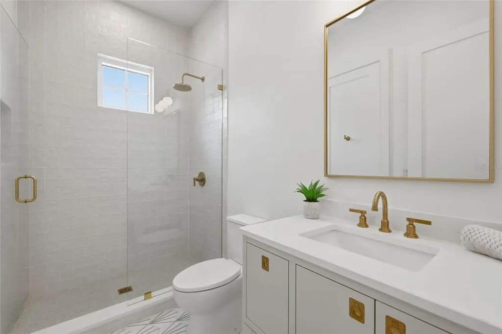 680 Key Royale Drive Holmes Beach FL 34217