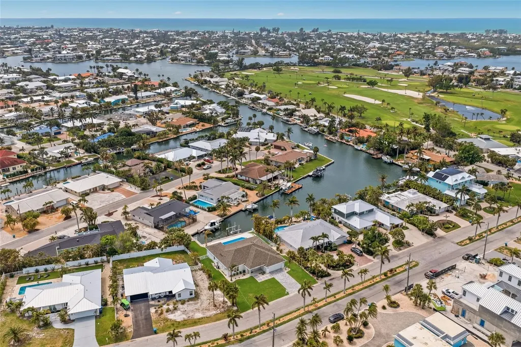 680 Key Royale Drive Holmes Beach FL 34217