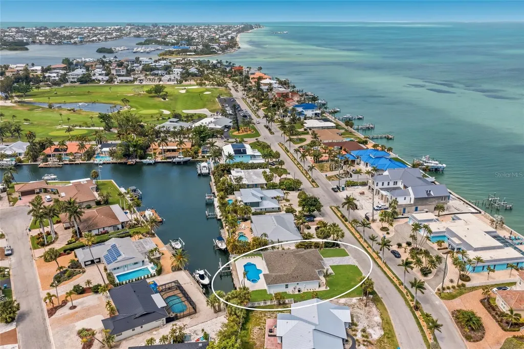680 Key Royale Drive Holmes Beach FL 34217