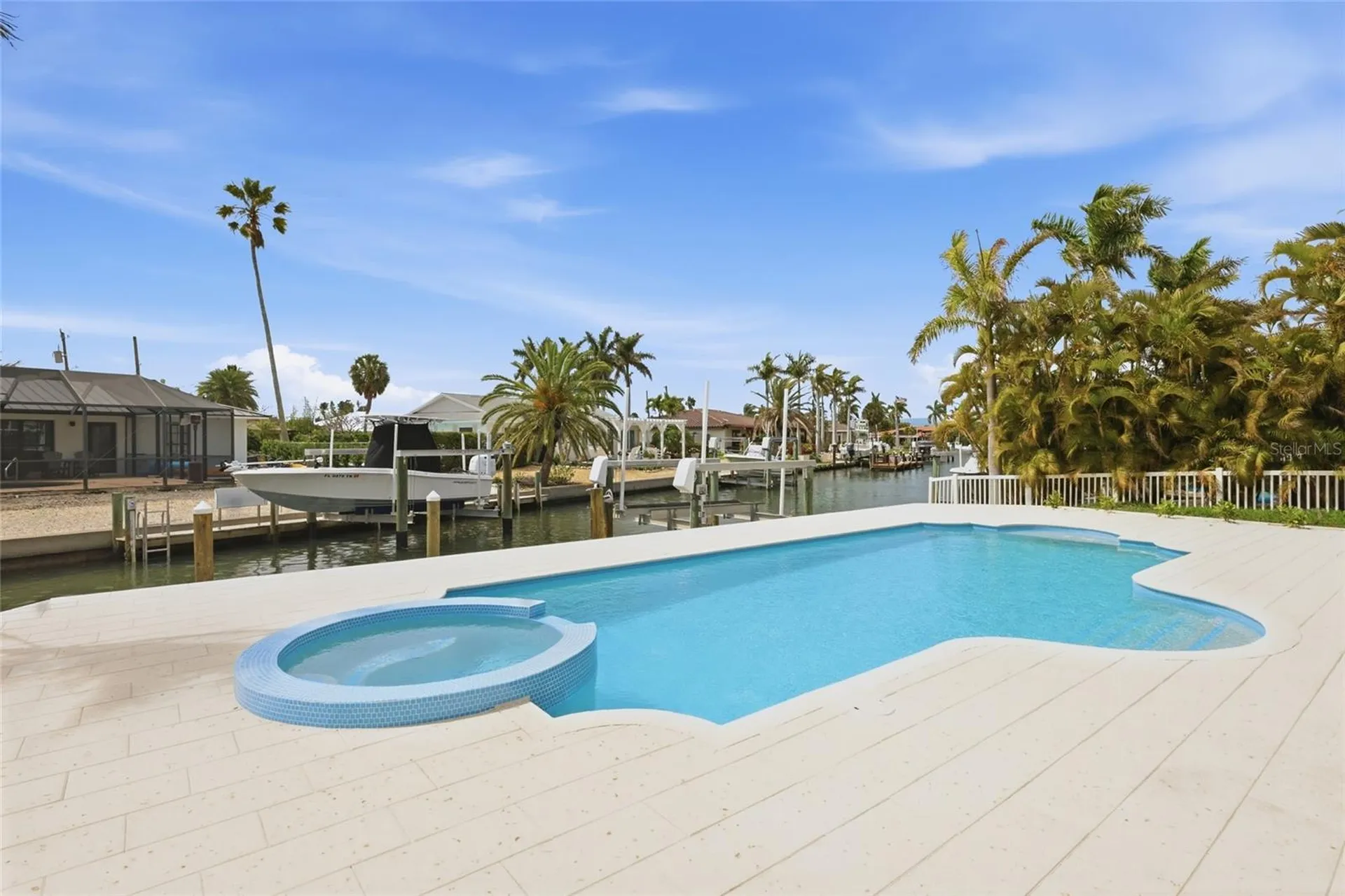 680 Key Royale Drive Holmes Beach FL 34217
