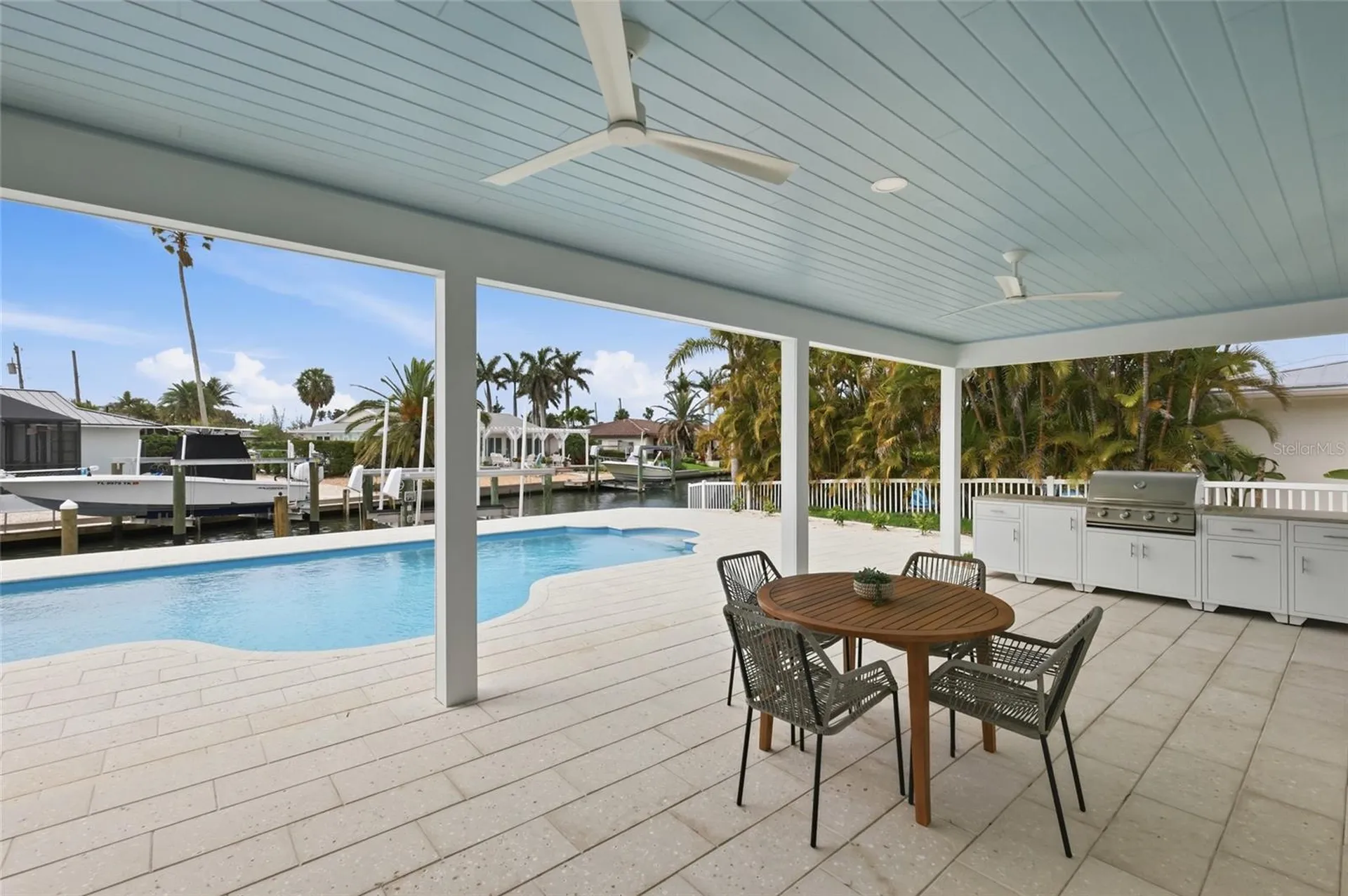 680 Key Royale Drive Holmes Beach FL 34217