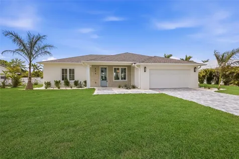 680 Key Royale Drive Holmes Beach FL 34217