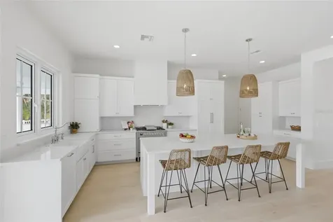 680 Key Royale Drive Holmes Beach FL 34217