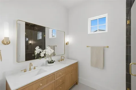 680 Key Royale Drive Holmes Beach FL 34217