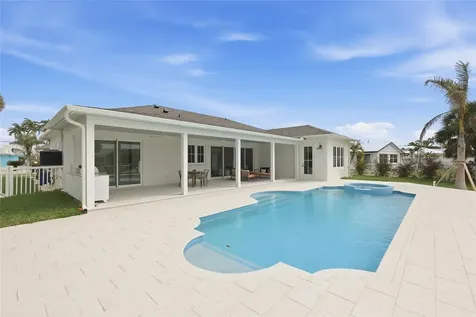 680 Key Royale Drive Holmes Beach FL 34217