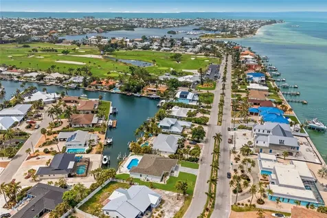 680 Key Royale Drive Holmes Beach FL 34217