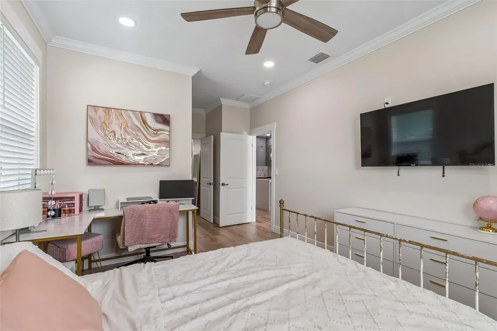 1901 W Cluster Avenue Tampa FL 33604