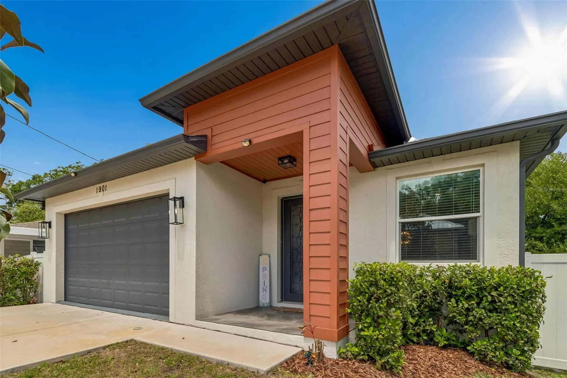 1901 W Cluster Avenue Tampa FL 33604