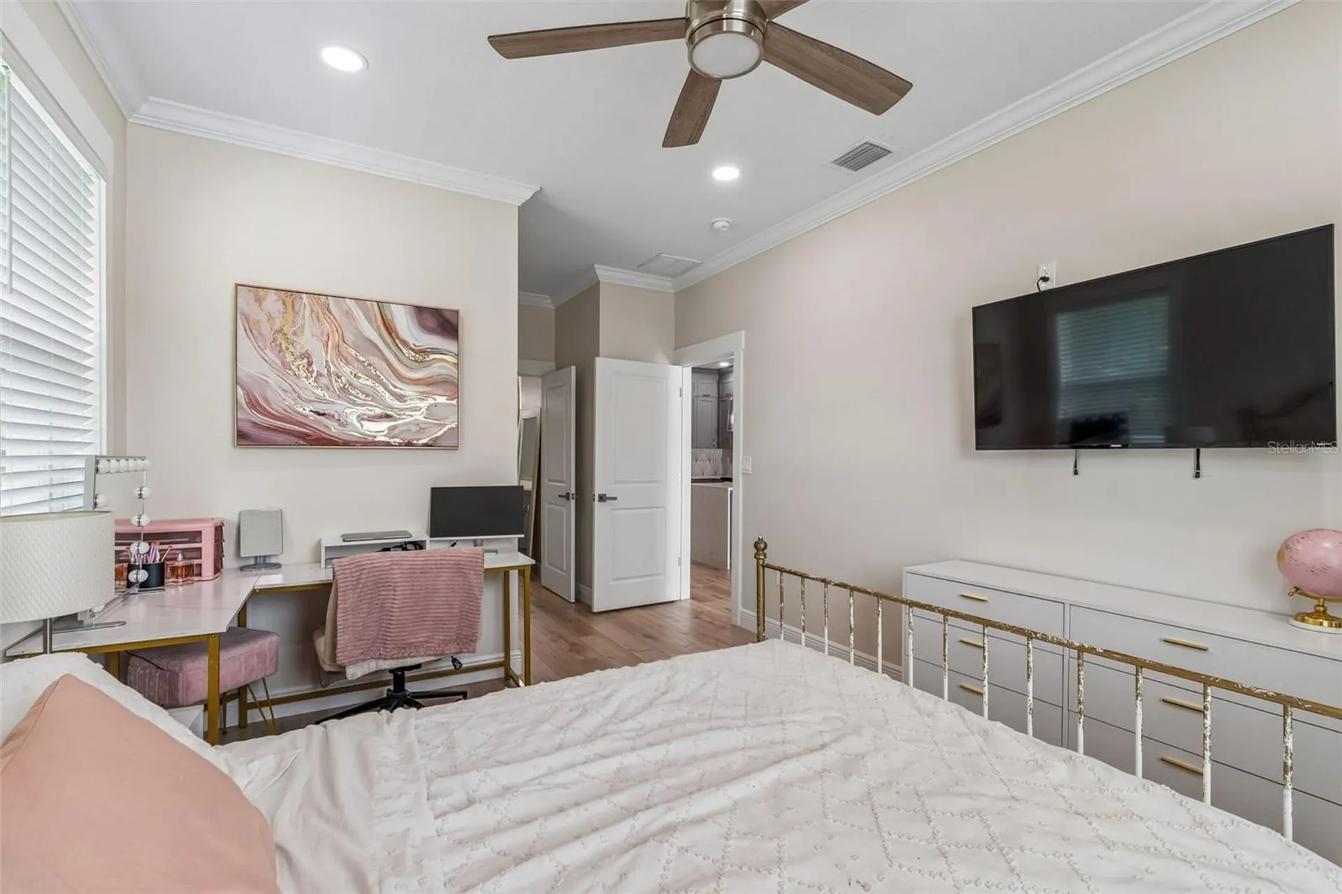 1901 W Cluster Avenue Tampa FL 33604