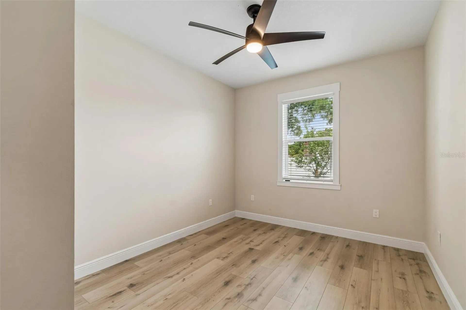 1901 W Cluster Avenue Tampa FL 33604