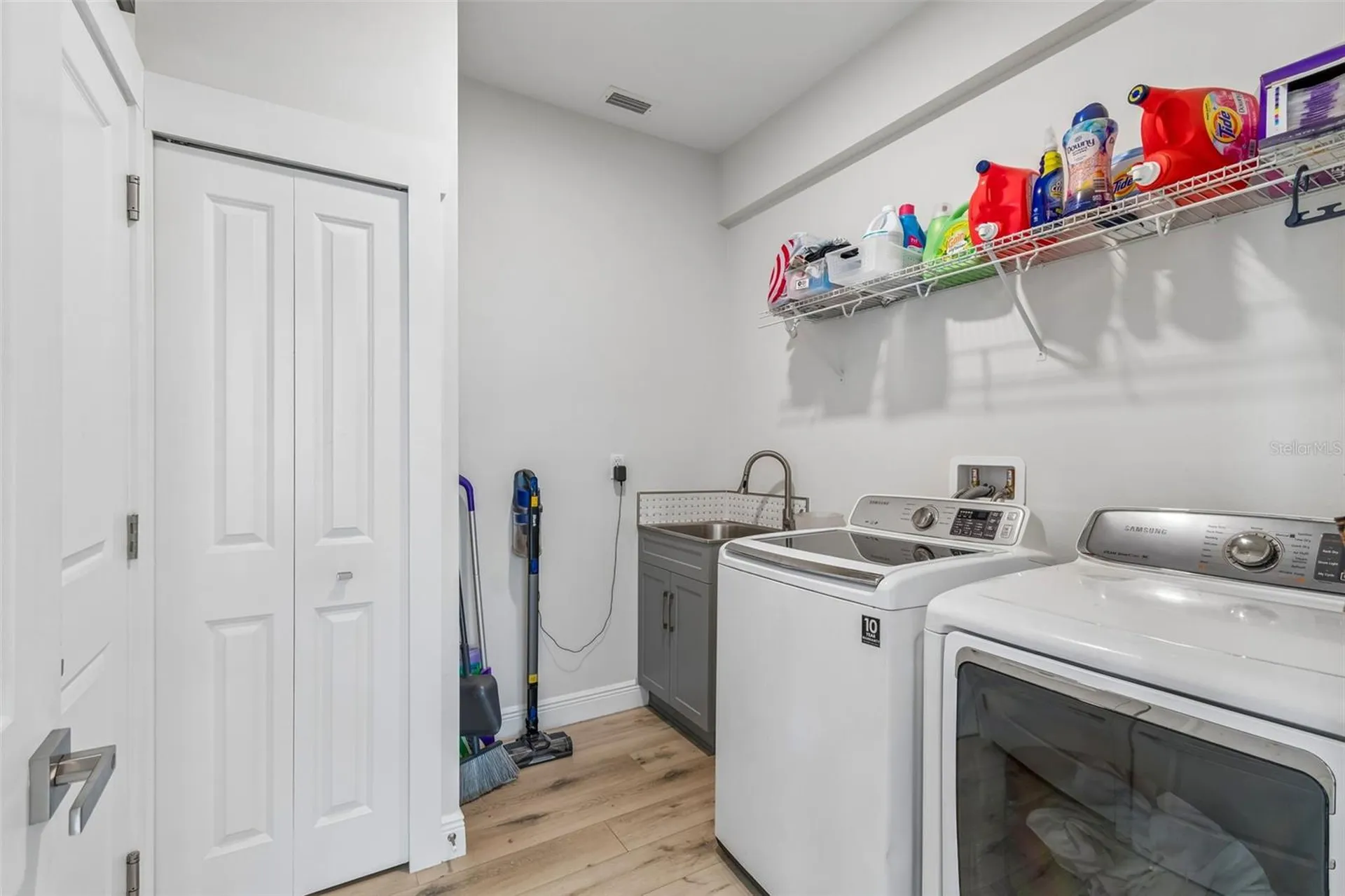 1901 W Cluster Avenue Tampa FL 33604