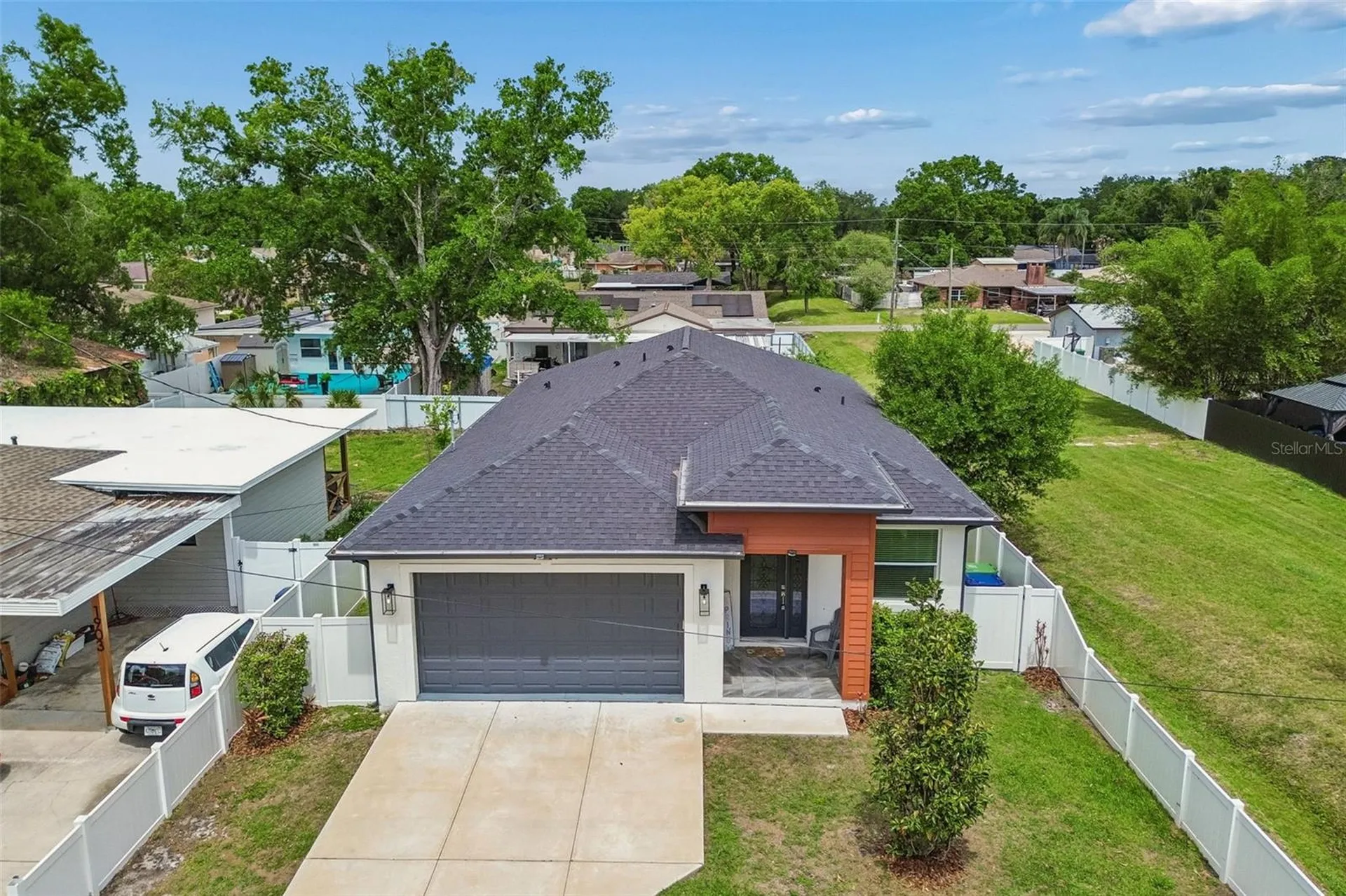 1901 W Cluster Avenue Tampa FL 33604
