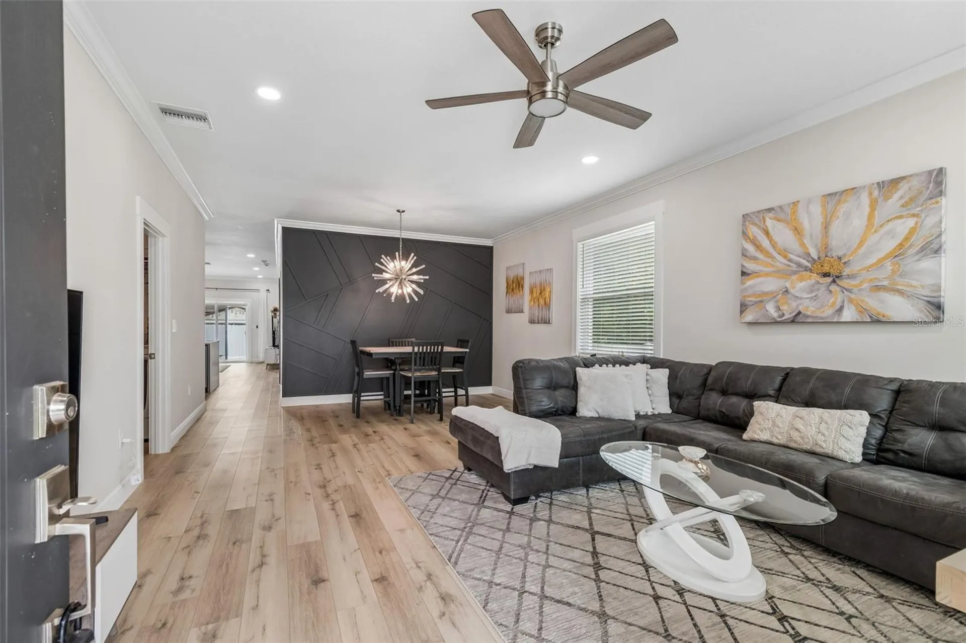 1901 W Cluster Avenue Tampa FL 33604