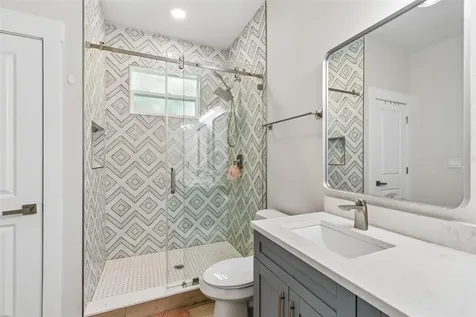 1901 W Cluster Avenue Tampa FL 33604