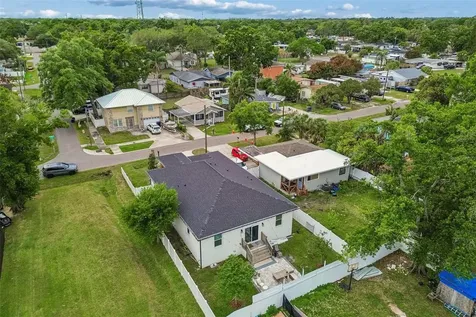 1901 W Cluster Avenue Tampa FL 33604
