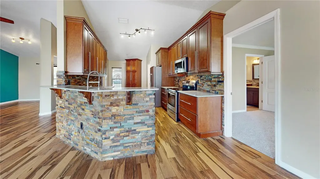 33817 Secret Hill Drive Leesburg FL 34788