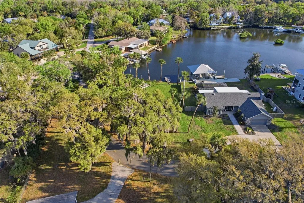 20 NW Magnolia Circle Crystal River FL 34428