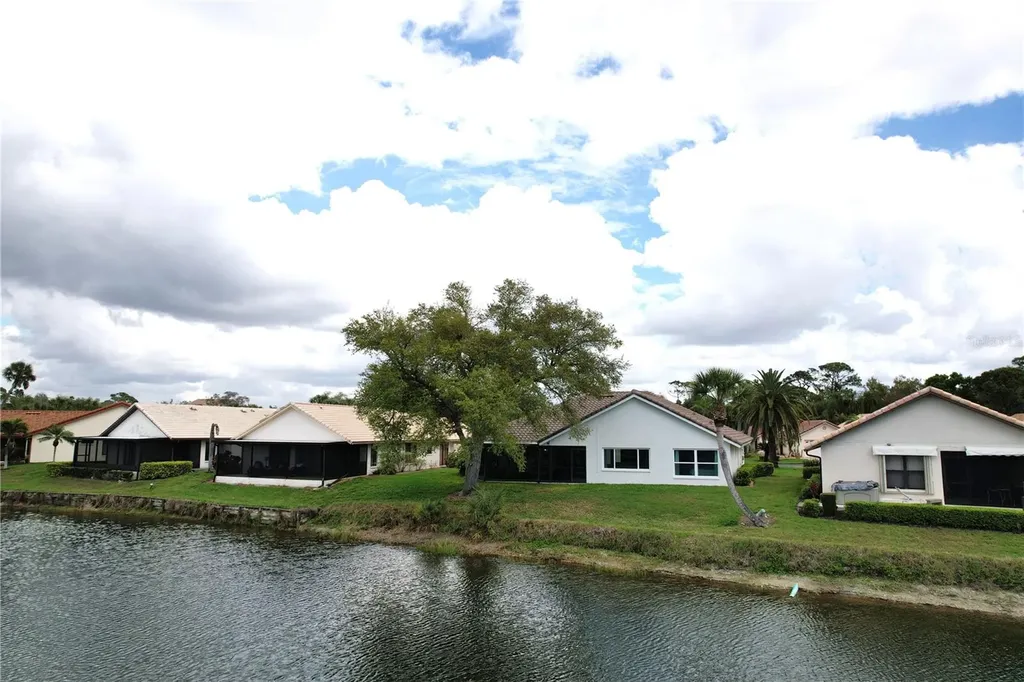 204 Carriage House Lane Nokomis FL 34275