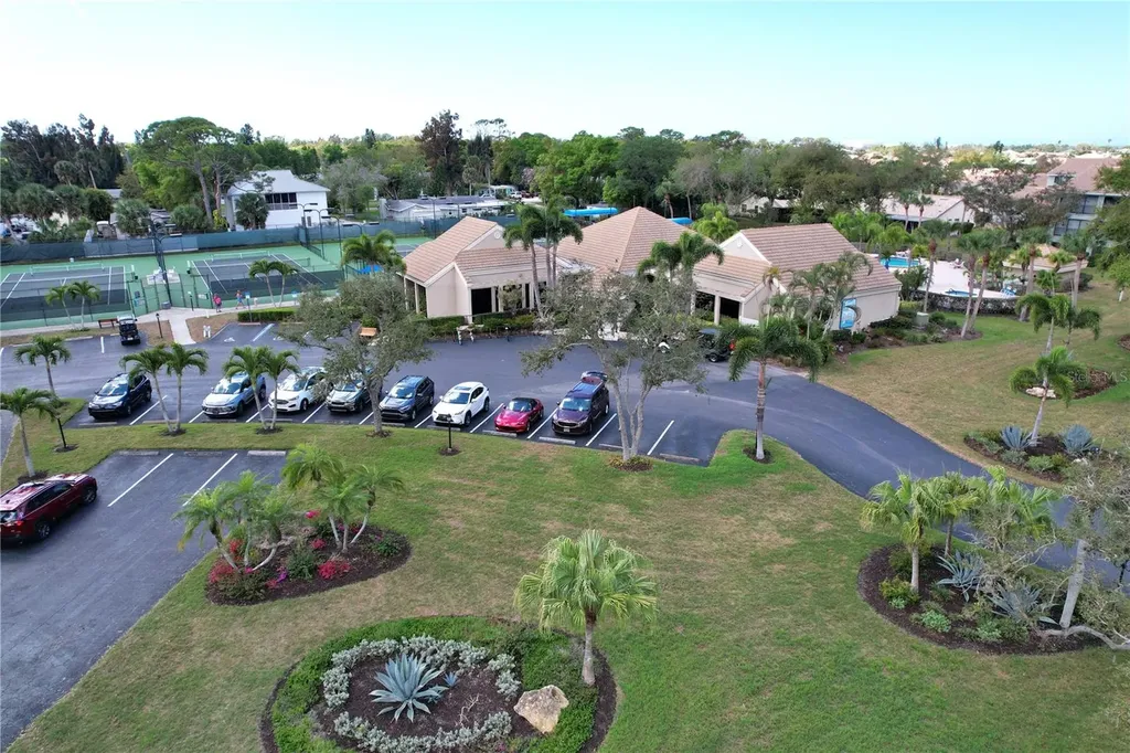 204 Carriage House Lane Nokomis FL 34275
