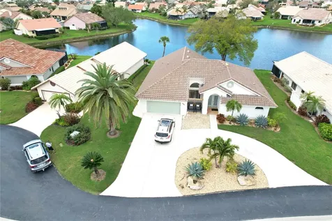 204 Carriage House Lane Nokomis FL 34275