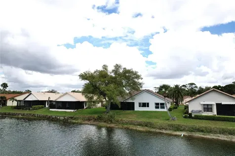 204 Carriage House Lane Nokomis FL 34275