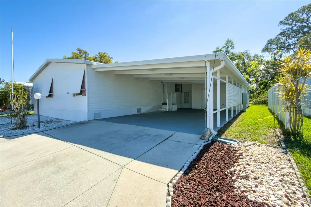 8307 Nancy Lane Ellenton FL 34222