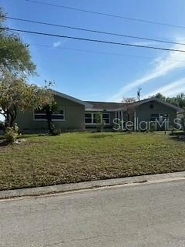 2266 Dart Avenue Largo FL 33770