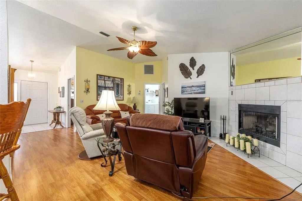 10090 SW 78th Court Ocala FL 34476