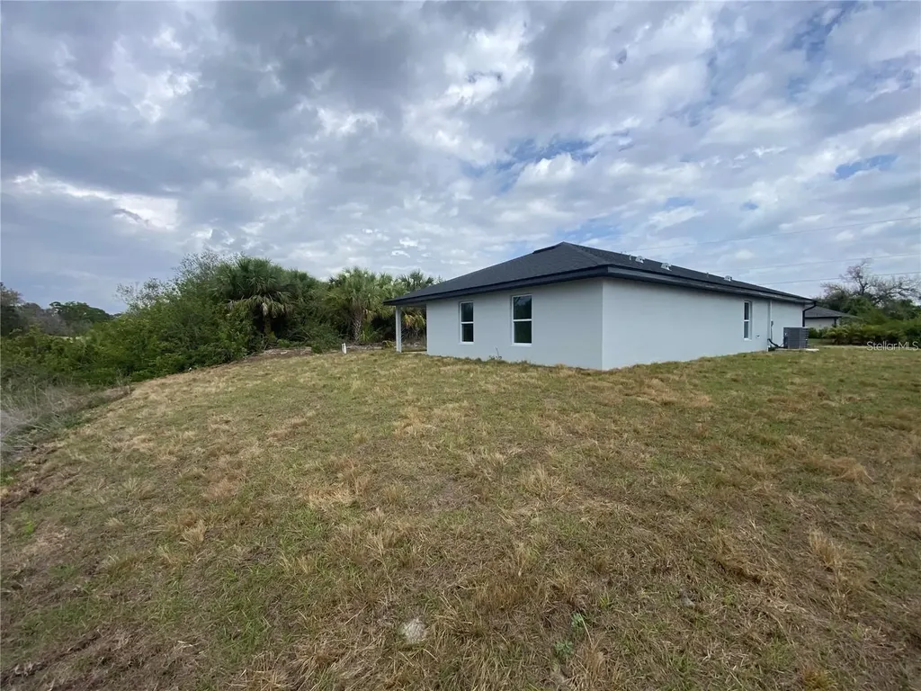 2643 Orchard Circle North Port FL 34288