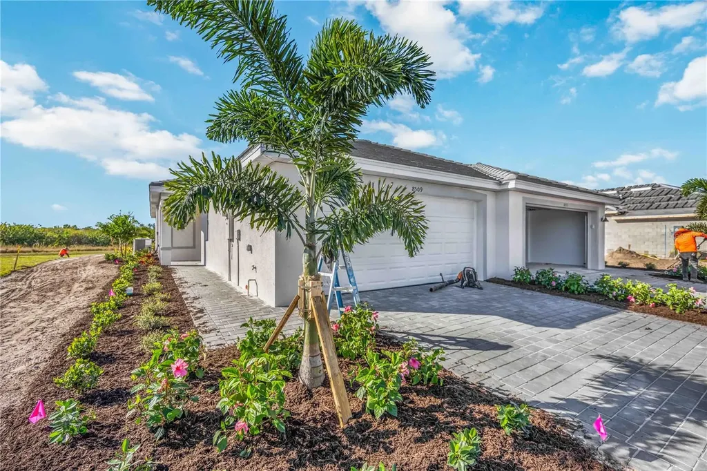 8462 Water Lily Court Englewood FL 34224