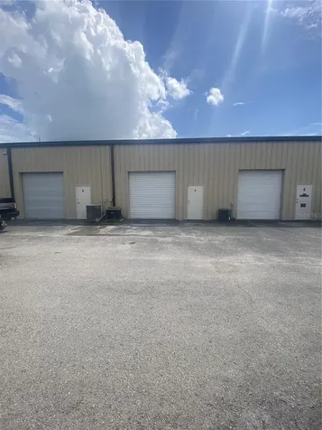 705 E Live Oak Street Tarpon Springs FL 34689